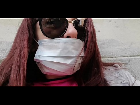 ❤️ Η Νικολέτα εκδικείται τον γείτονά της και κατουράει στο γκαράζ του (Ειδικό Covid19 Ιταλική καραντίνα) ❤️❌ Βίντεο σεξ